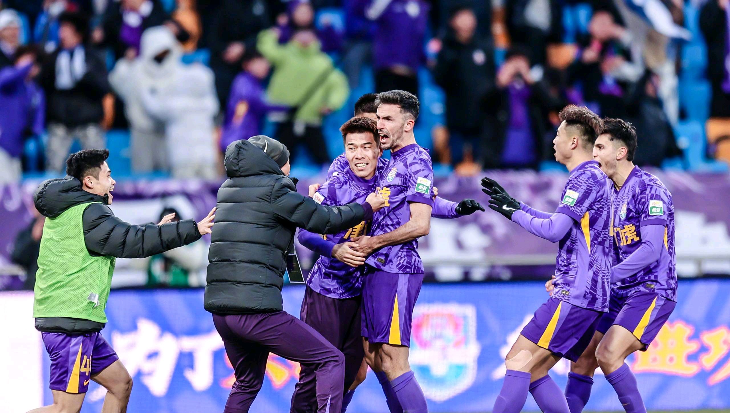 深圳队成为本场最大亮点,中超瞬间破防,破门的简单介绍 深圳队成为本场最大亮点,中超瞬间破防,破门的简单介绍