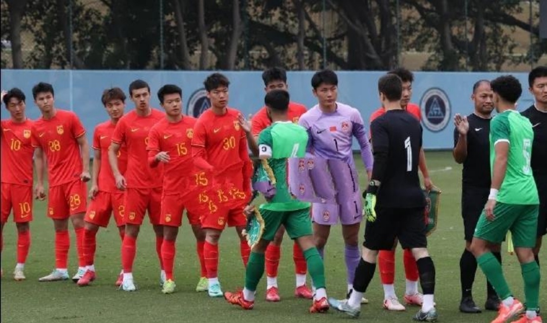 爱游戏馆-热那亚逆转击败桑普多利亚，取得关键胜利的简单介绍