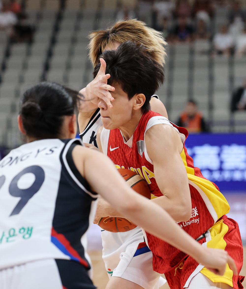 亚洲杯季军争夺激烈,球员身体素质关键的简单介绍 亚洲杯季军争夺激烈,球员身体素质关键的简单介绍