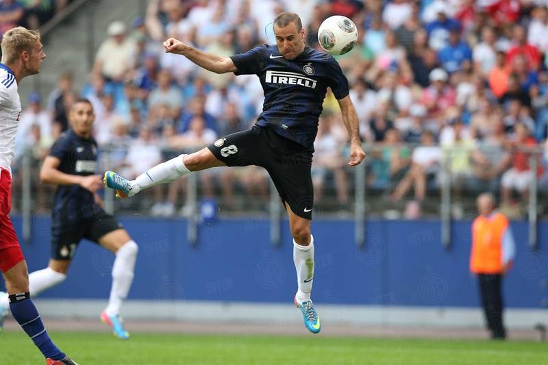 包含诺维奇联赛主场不敌对手，遭遇可惜失利的词条