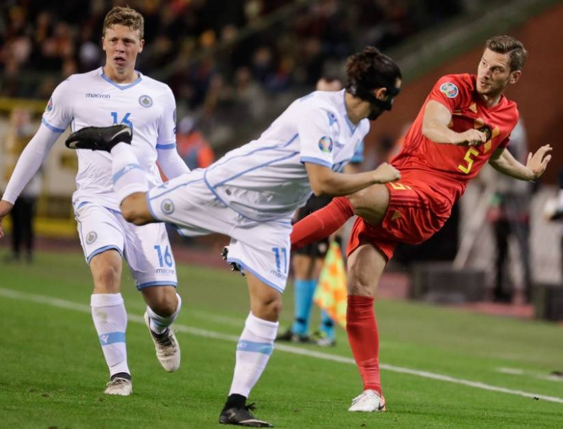 奥地利队球员们努力拼搏，展现出色