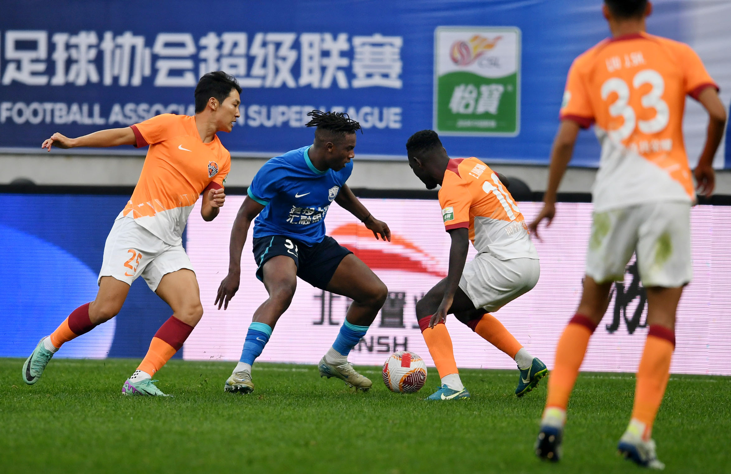 爱游戏官方入口-关于临危受命！中超逆袭胜装，抢眼之手的信息