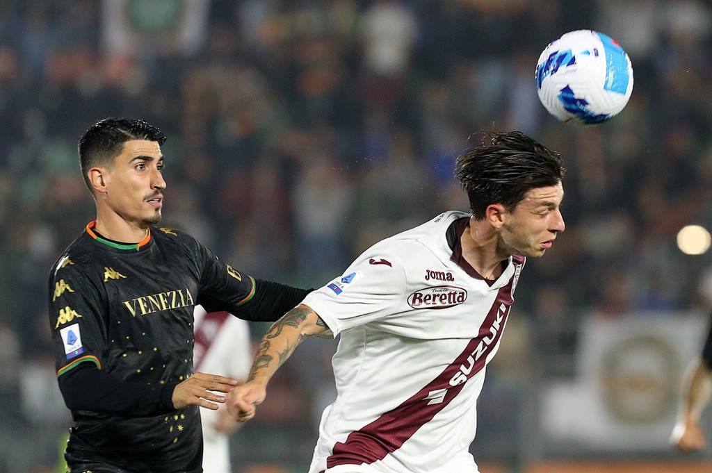 关于那不勒斯防线高效抵挡对手攻势的信息