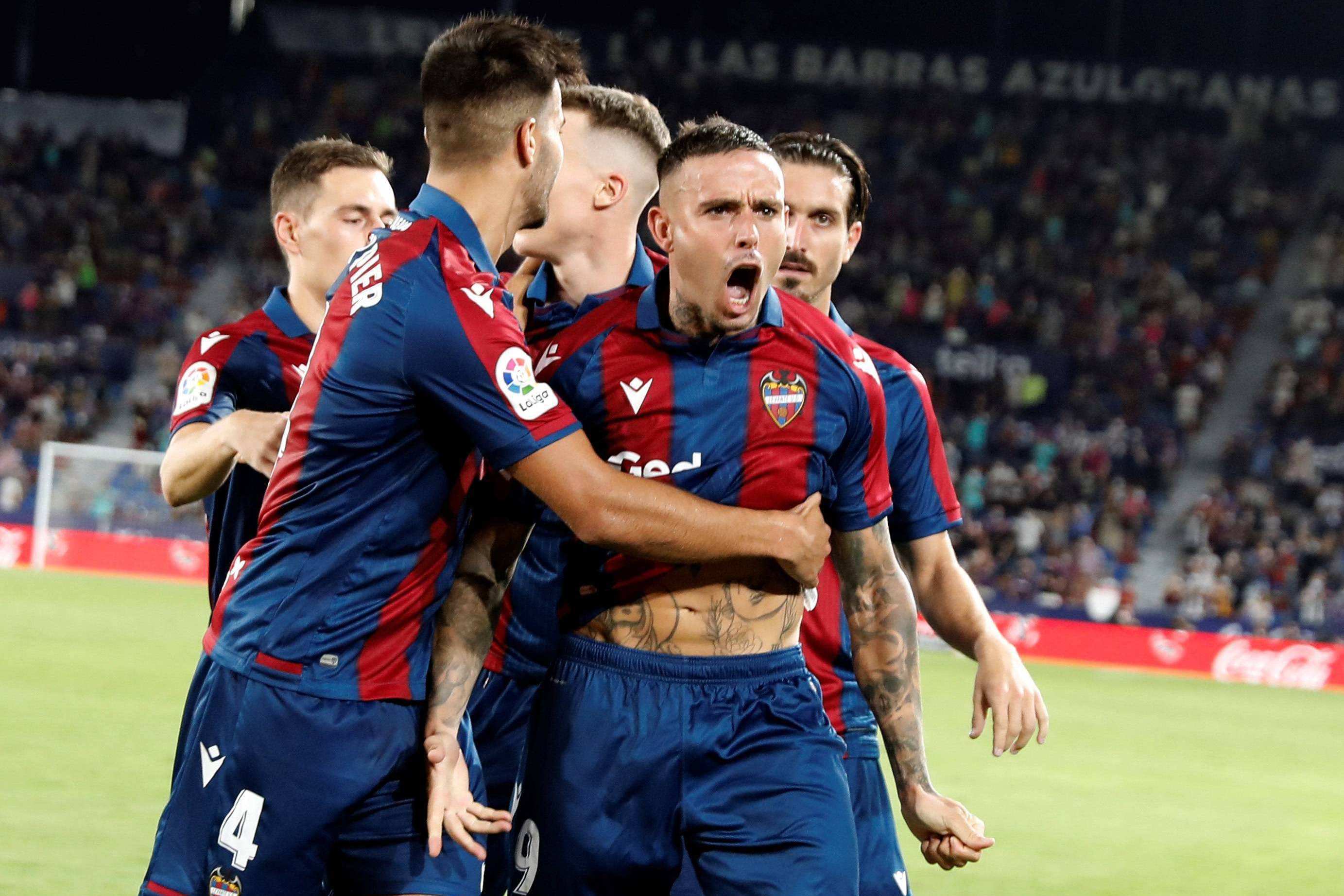 爱游戏登录-关于莱万特队员们团结合作，取得胜利的信息