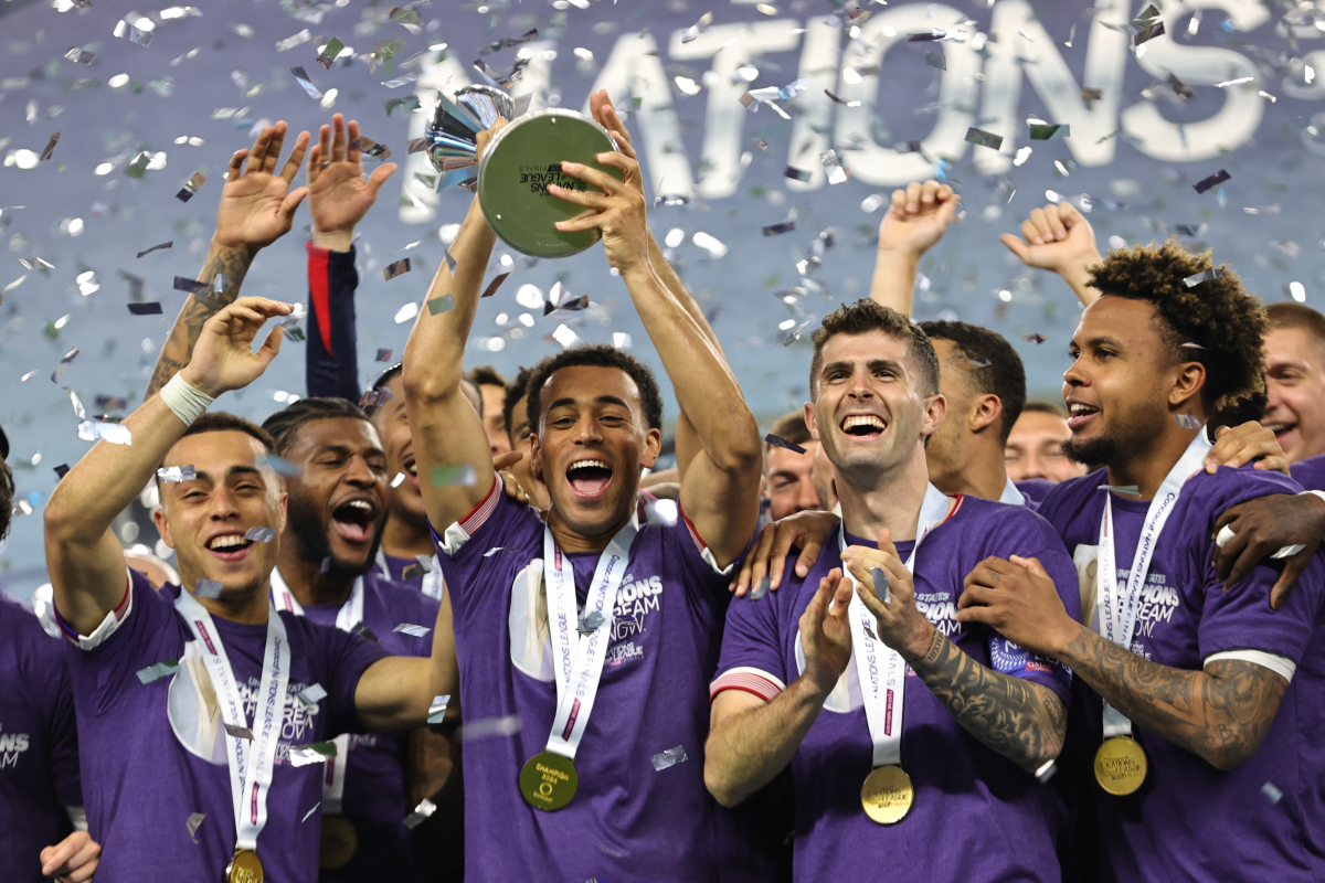 包含皇马奋力逆转,取得惊险胜利晋级的词条 包含皇马奋力逆转,取得惊险胜利晋级的词条