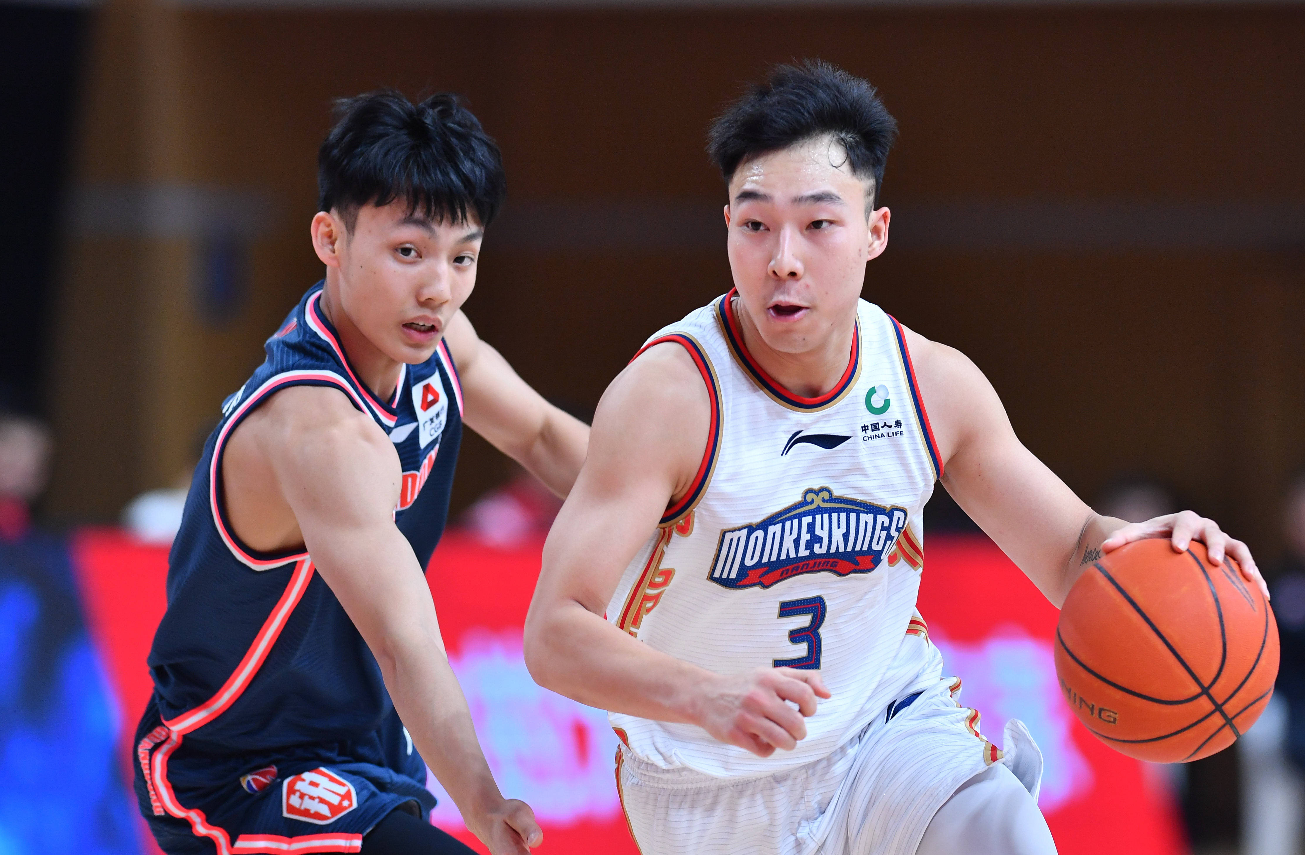 国内职业篮球比赛最新动态,球员实力得到认可 国内职业篮球比赛最新动态,球员实力得到认可