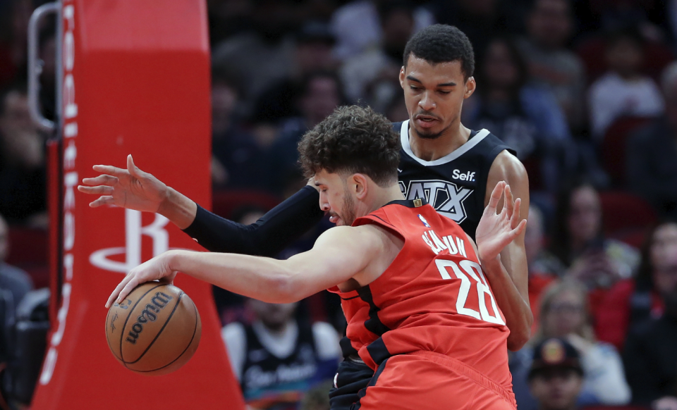 贵州队主场力战不敌,再遭溃败 贵州队主场力战不敌,再遭溃败