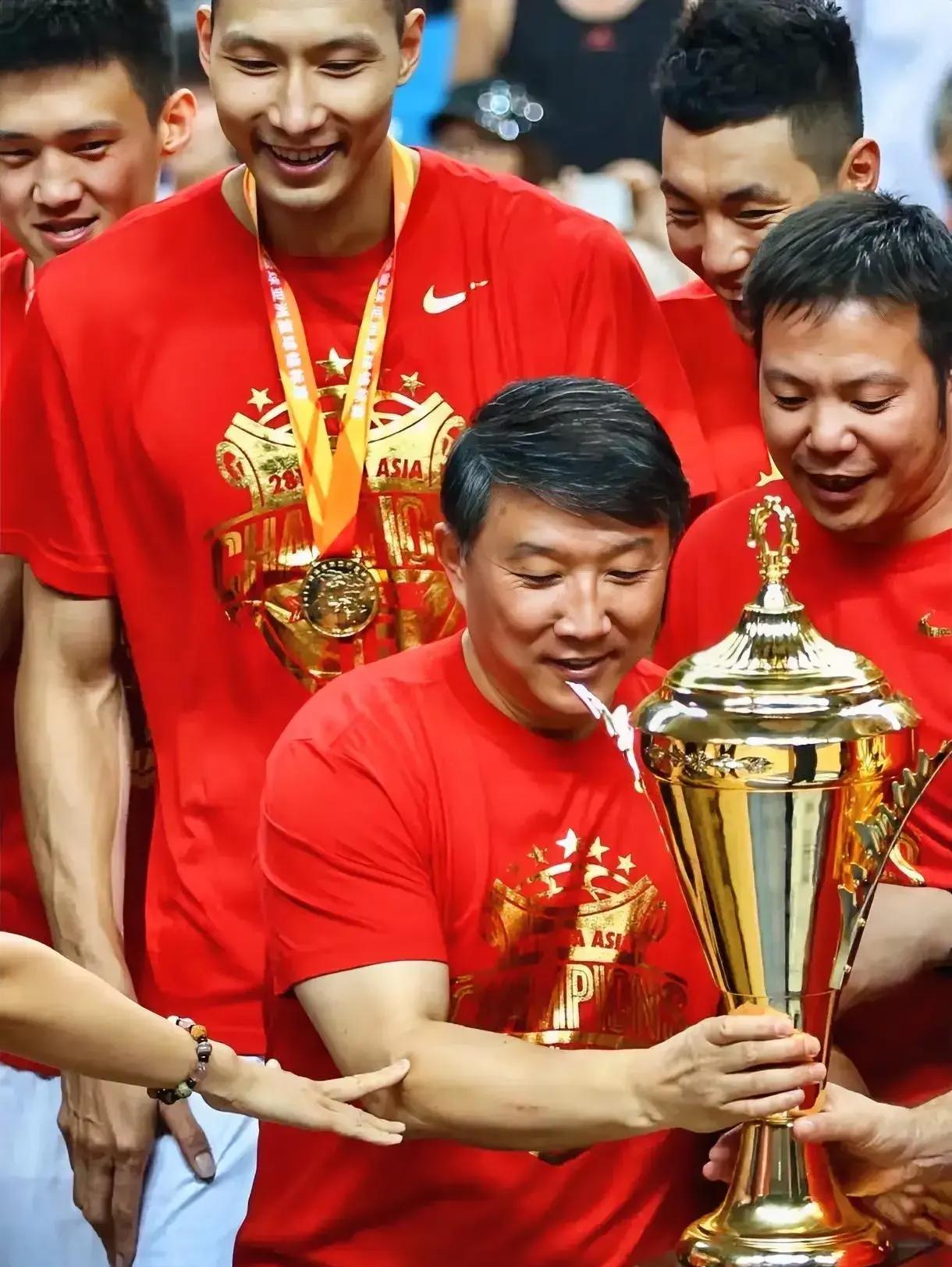 包含体育比赛火爆开赛,中国运动员斗志昂扬的词条 包含体育比赛火爆开赛,中国运动员斗志昂扬的词条